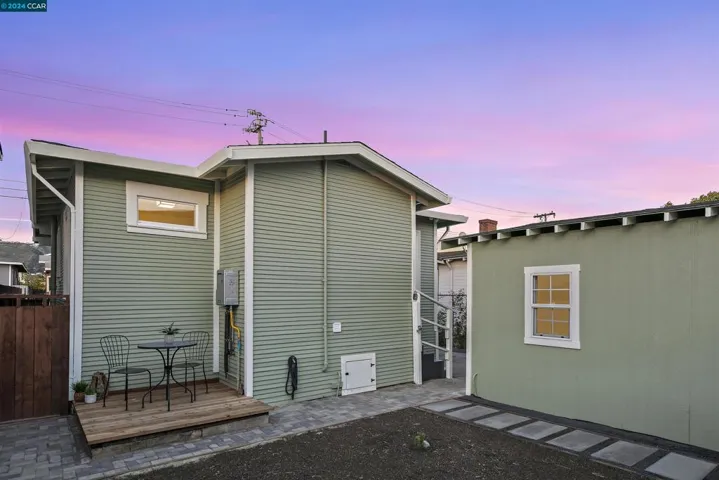 7207 Orral St, Oakland, California 94621