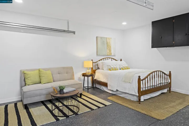 7207 Orral St, Oakland, California 94621