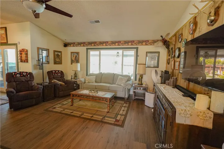 875 Vanderbilt Court, Merced, California 95348