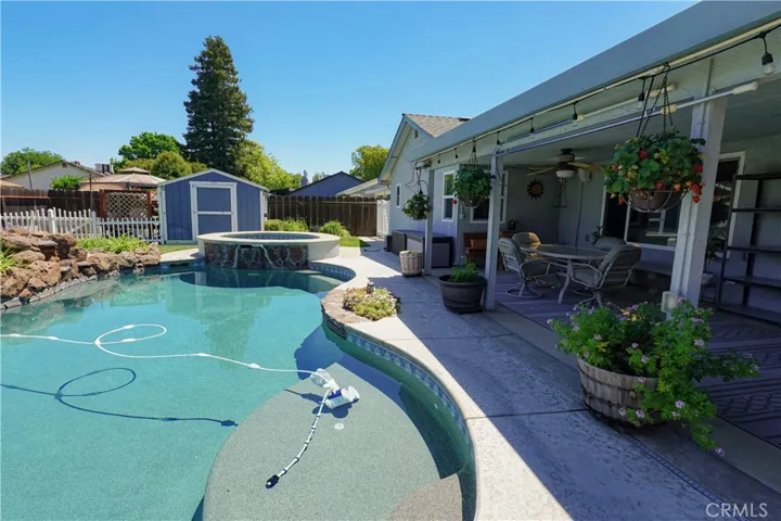 875 Vanderbilt Court, Merced, California 95348