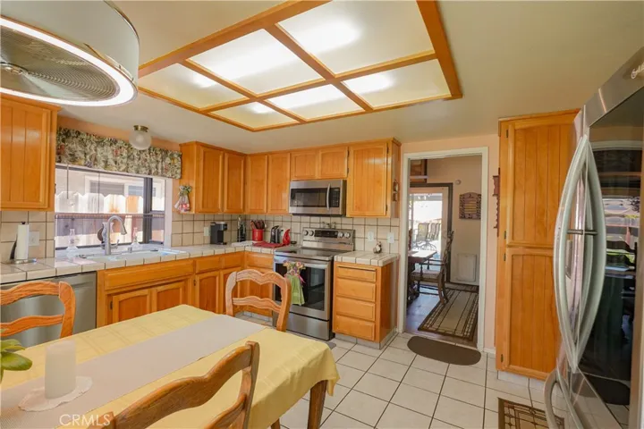875 Vanderbilt Court, Merced, California 95348