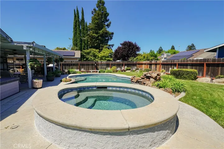 875 Vanderbilt Court, Merced, California 95348