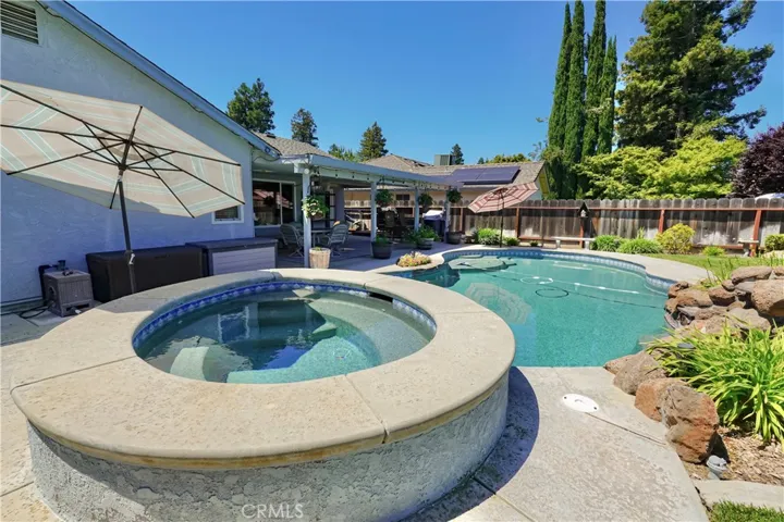 875 Vanderbilt Court, Merced, California 95348