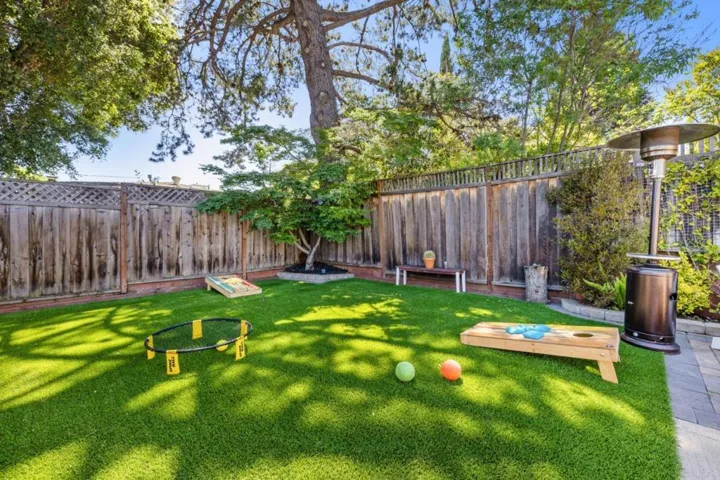 33 Ashler Avenue, Los Gatos, California 95030