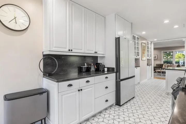 33 Ashler Avenue, Los Gatos, California 95030
