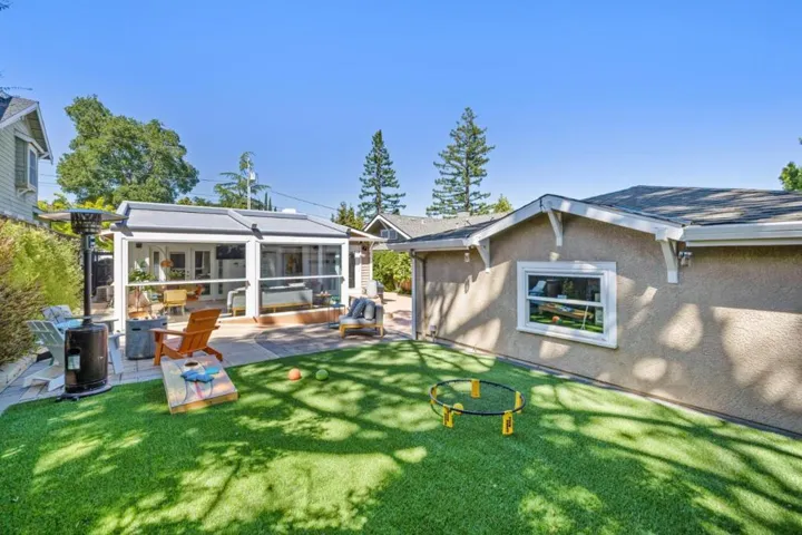 33 Ashler Avenue, Los Gatos, California 95030