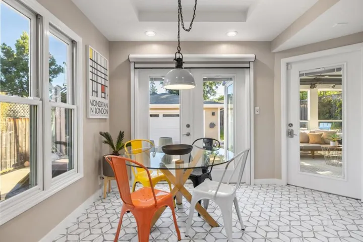 33 Ashler Avenue, Los Gatos, California 95030