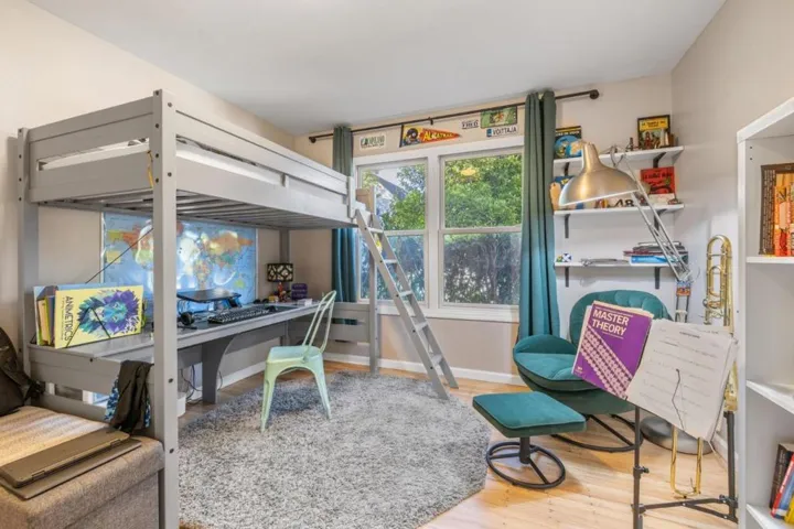 33 Ashler Avenue, Los Gatos, California 95030