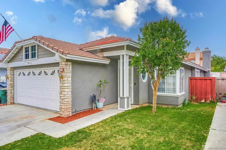 512 Coudures Way, Perris, California 92571