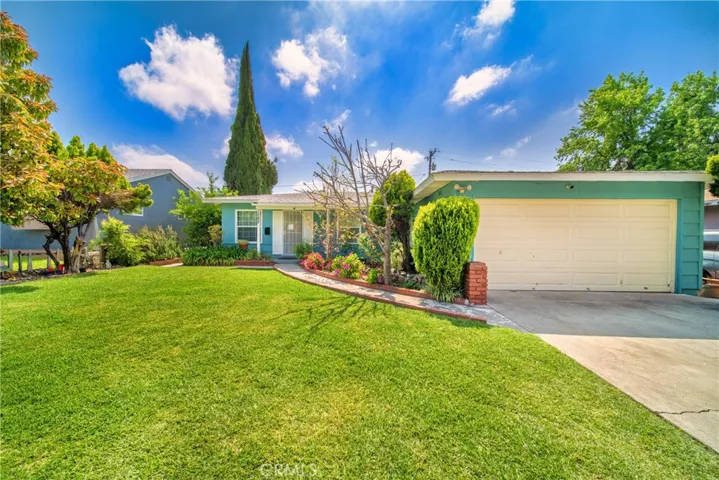 FRONT W/DRIVEWAY
