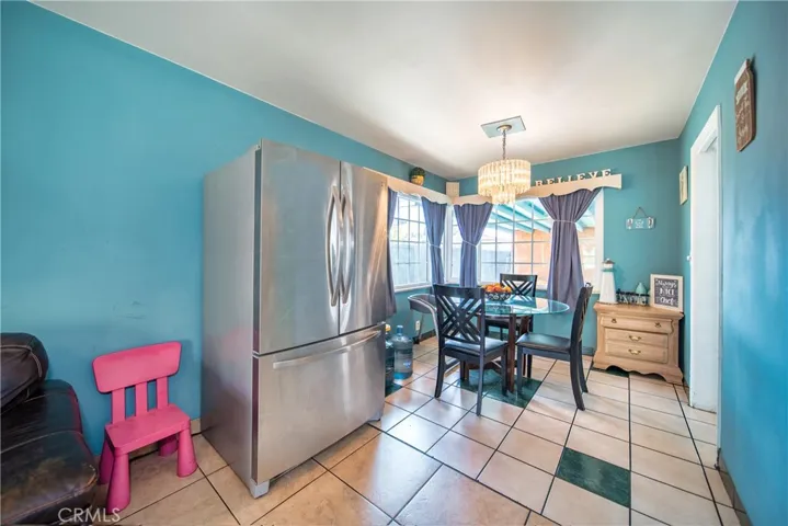 DININGROOM