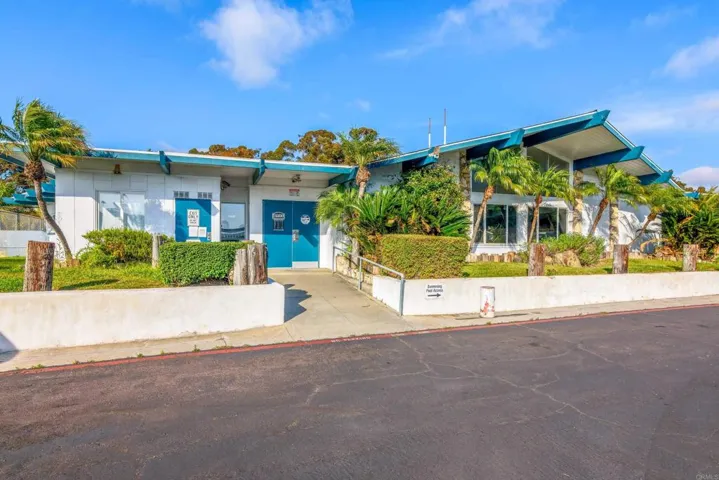 112 Greenwood Lane, Oceanside, California 92054