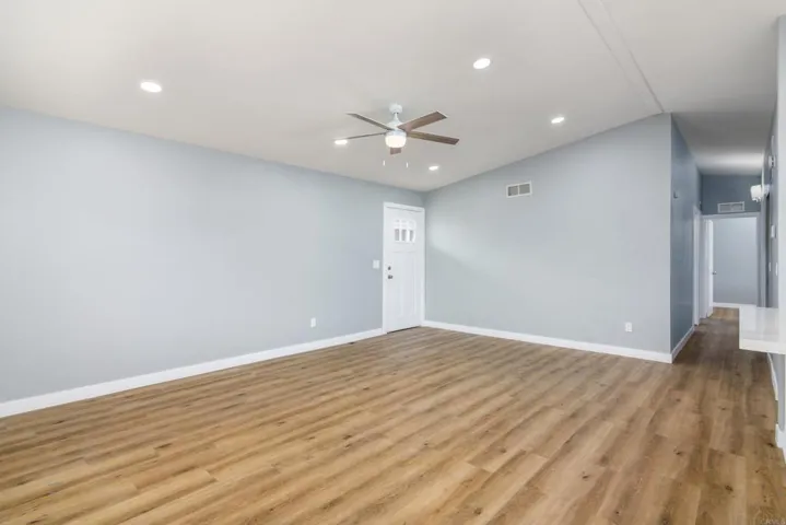 112 Greenwood Lane, Oceanside, California 92054