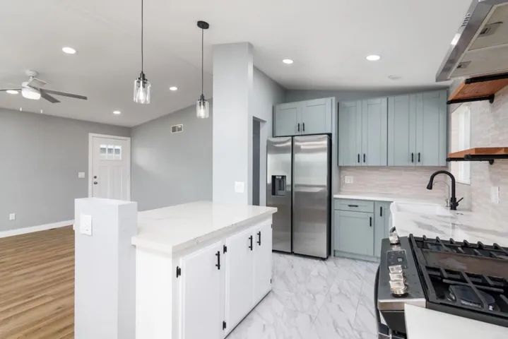 112 Greenwood Lane, Oceanside, California 92054