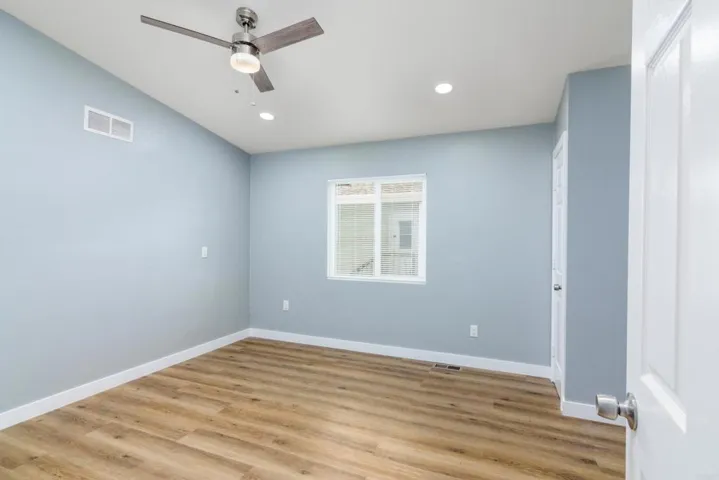 112 Greenwood Lane, Oceanside, California 92054