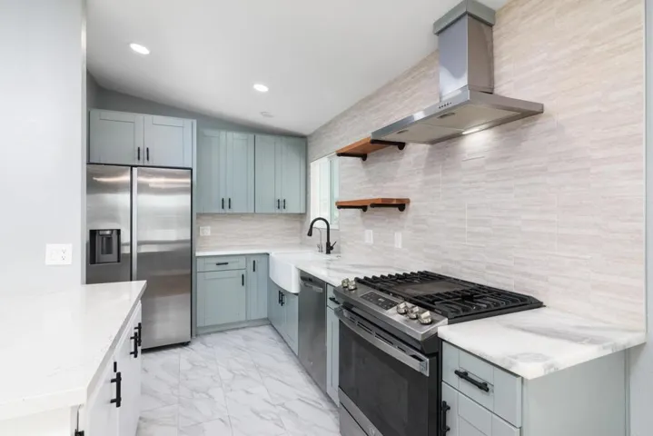 112 Greenwood Lane, Oceanside, California 92054