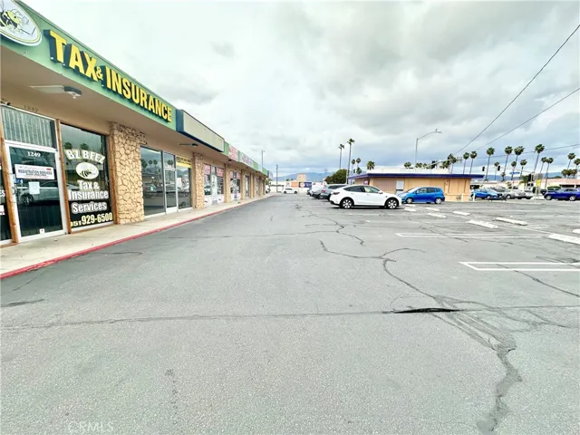 1231 E Florida Street, Hemet, California 92543