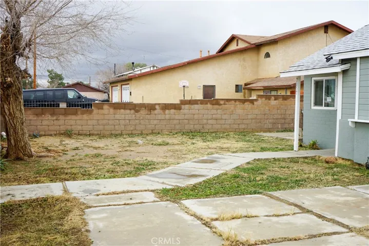 2059 Shasta Street, Mojave, California 93501