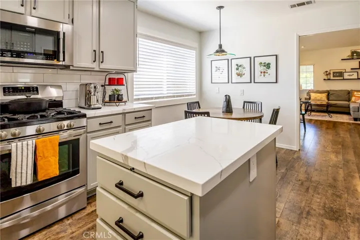 120 Riverbank Lane, Paso Robles, California 93446