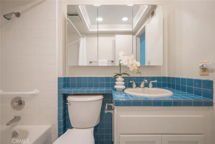 Upstairs Bath