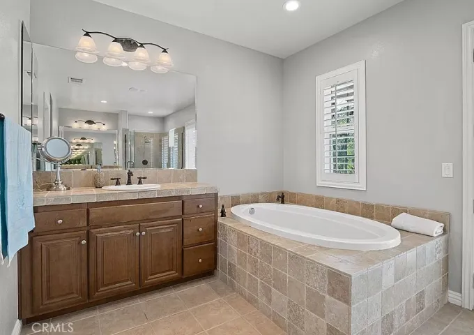 27345 English Ivy Lane, Canyon Country, California 91387