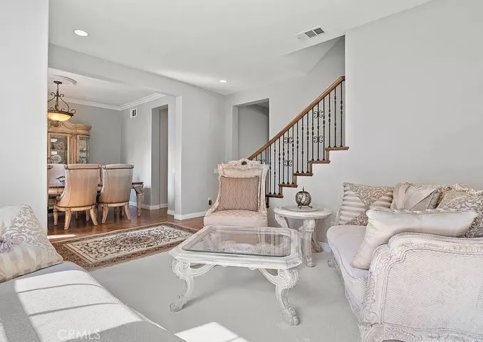 27345 English Ivy Lane, Canyon Country, California 91387