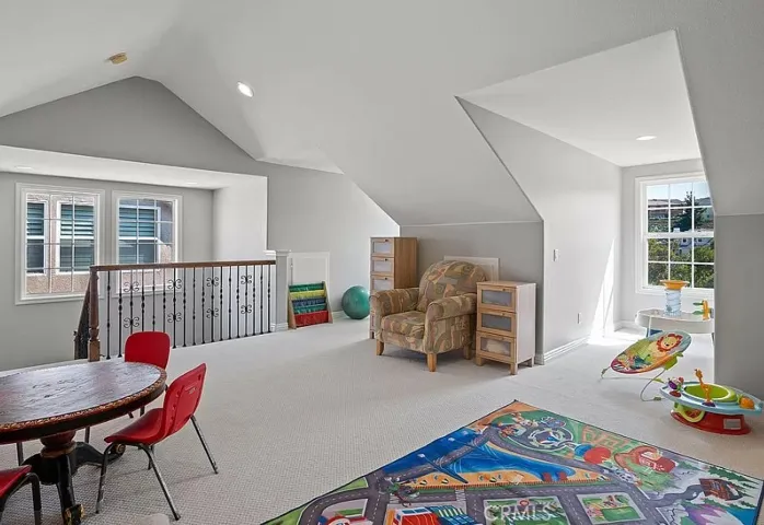 27345 English Ivy Lane, Canyon Country, California 91387