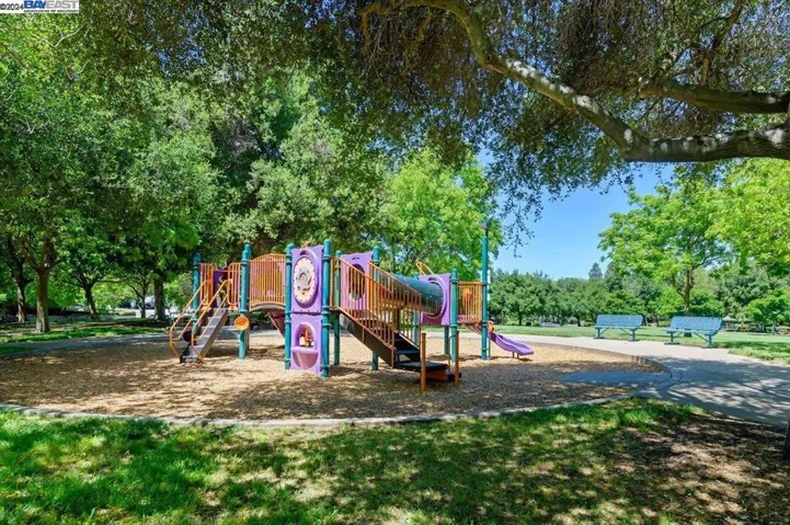 5725 San Carlos Way, Pleasanton, California 94566