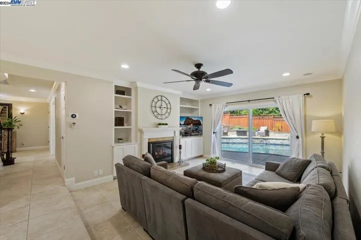 5725 San Carlos Way, Pleasanton, California 94566
