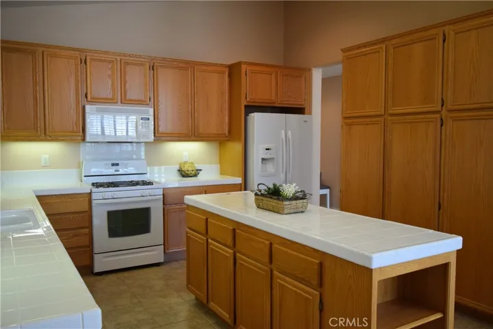 390 Cabrera Drive, Hemet, California 92545
