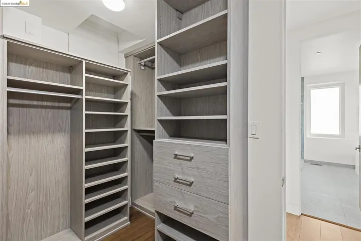 5695 Skyline Blvd, Oakland, California 94611