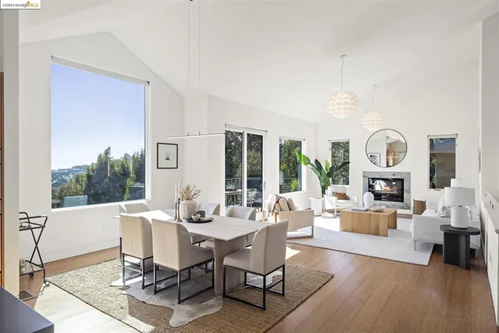 5695 Skyline Blvd, Oakland, California 94611