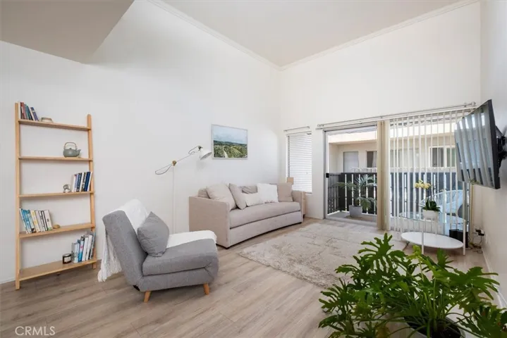 18645 Hatteras Street 289, Tarzana, California 91356