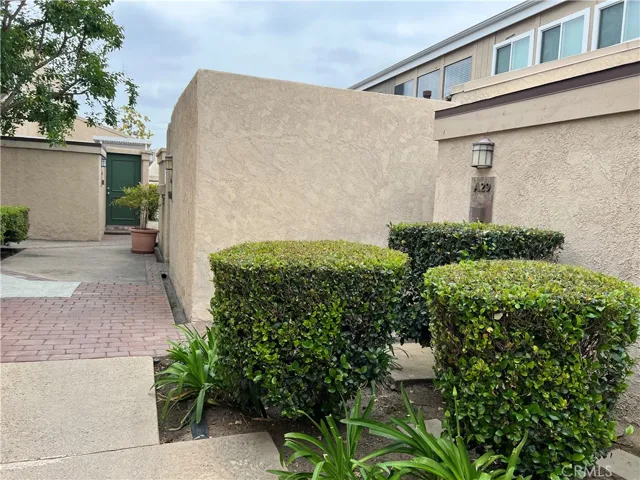 2900 Madison Avenue A29, Fullerton, California 92831