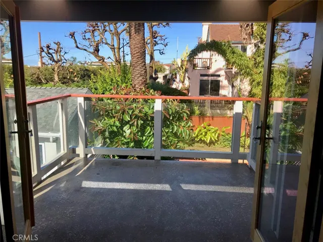 268 Pearl Street, Laguna Beach, California 92651