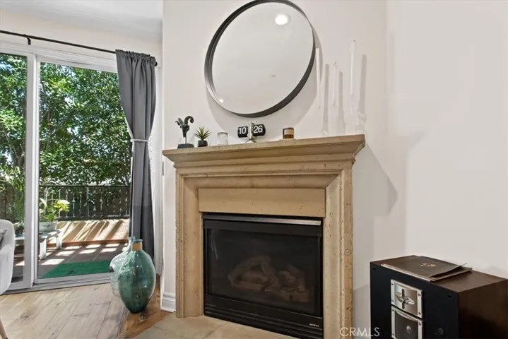 5753 White Oak Avenue 11, Encino, California 91316
