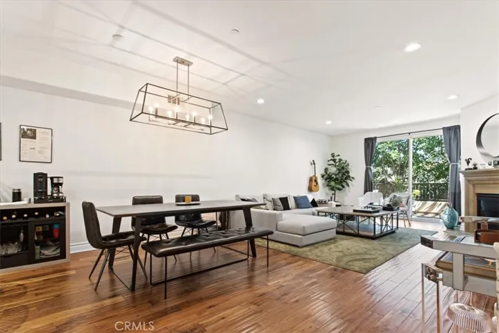5753 White Oak Avenue 11, Encino, California 91316