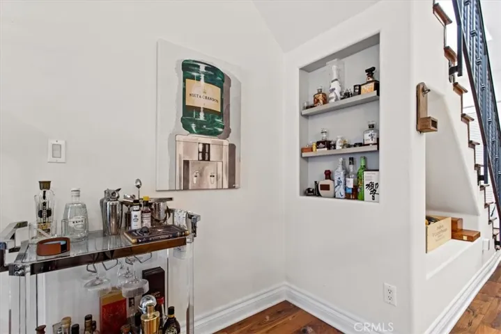 5753 White Oak Avenue 11, Encino, California 91316