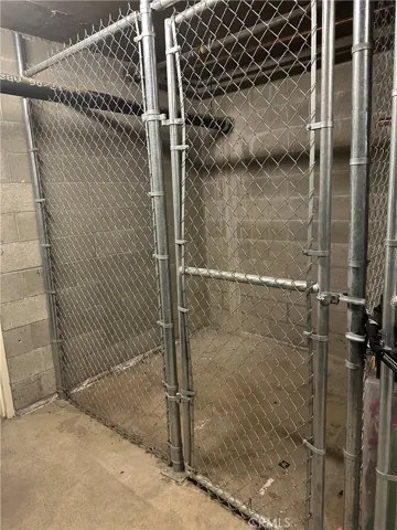 Private storage unit