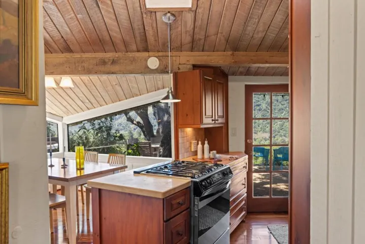 2 Deer Meadow, Carmel Valley, California 93924