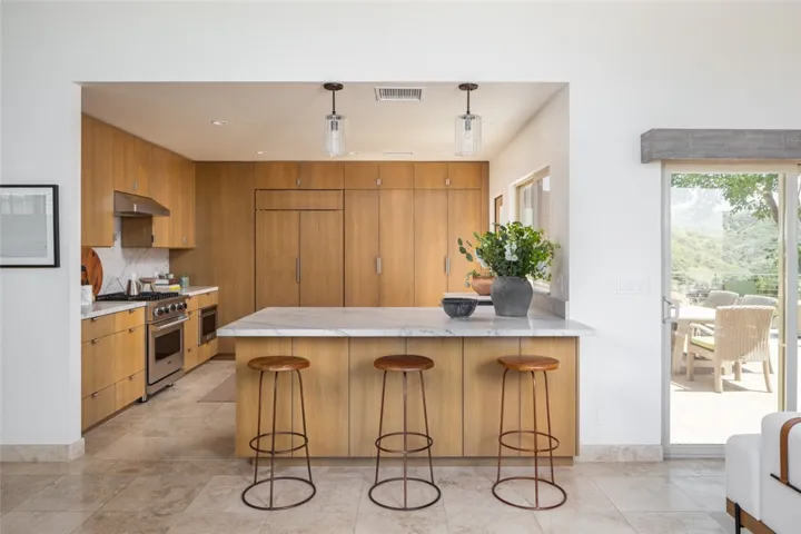 1450 Morningside Drive, Laguna Beach, California 92651