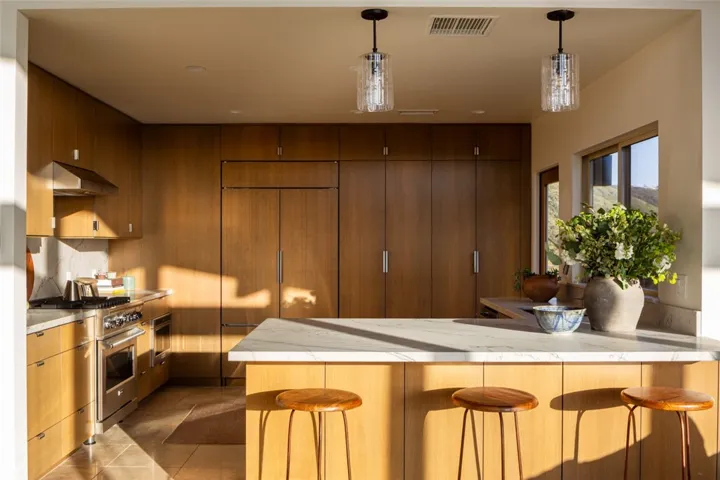 1450 Morningside Drive, Laguna Beach, California 92651