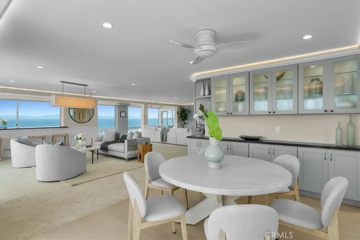 201 Calle Miramar 35, Redondo Beach, California 90277