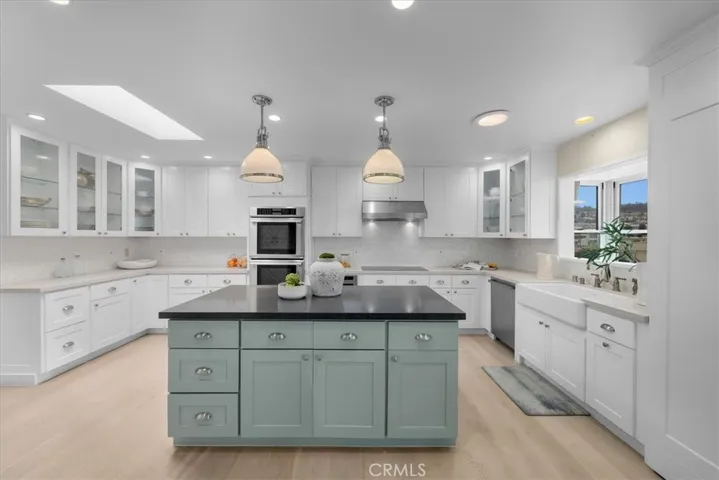 201 Calle Miramar 35, Redondo Beach, California 90277