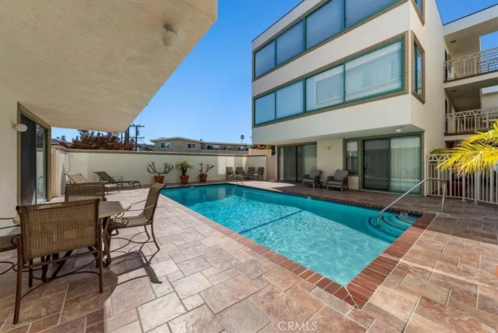 201 Calle Miramar 35, Redondo Beach, California 90277