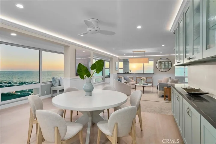201 Calle Miramar 35, Redondo Beach, California 90277