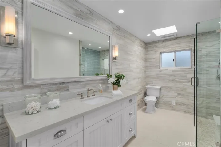 201 Calle Miramar 35, Redondo Beach, California 90277