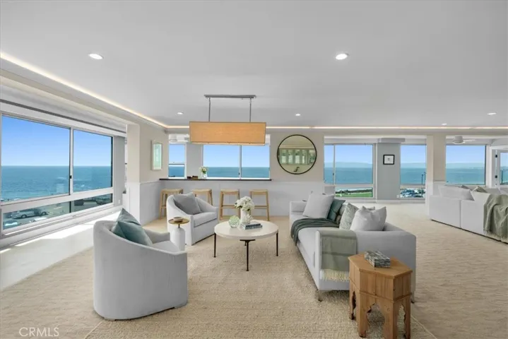 201 Calle Miramar 35, Redondo Beach, California 90277