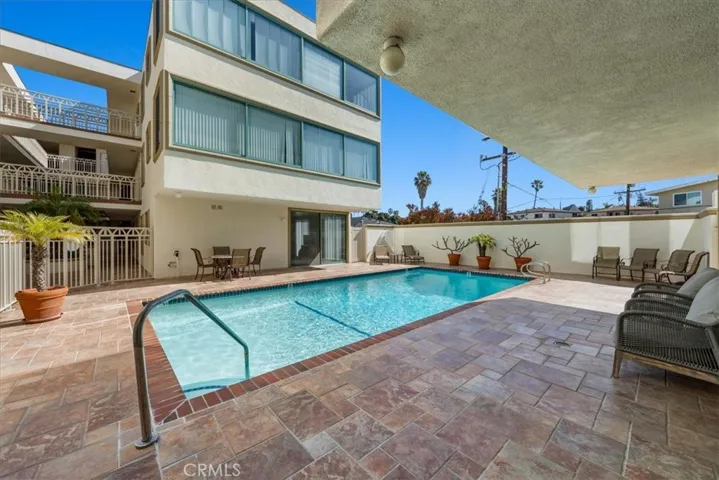 201 Calle Miramar 35, Redondo Beach, California 90277