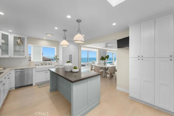 201 Calle Miramar 35, Redondo Beach, California 90277